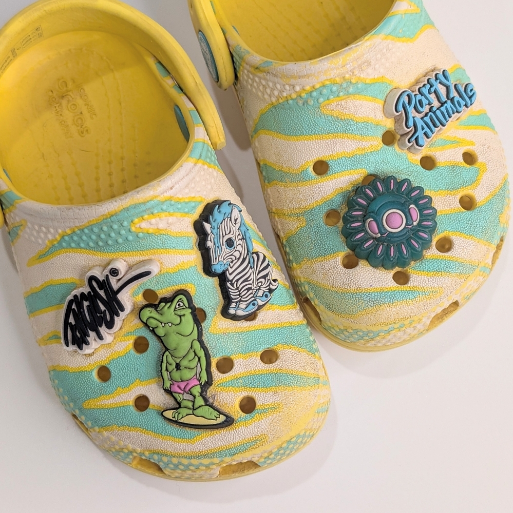 🐊 Crocs x Party Animals Special Edition Clogs —‎ Toddler Size 7